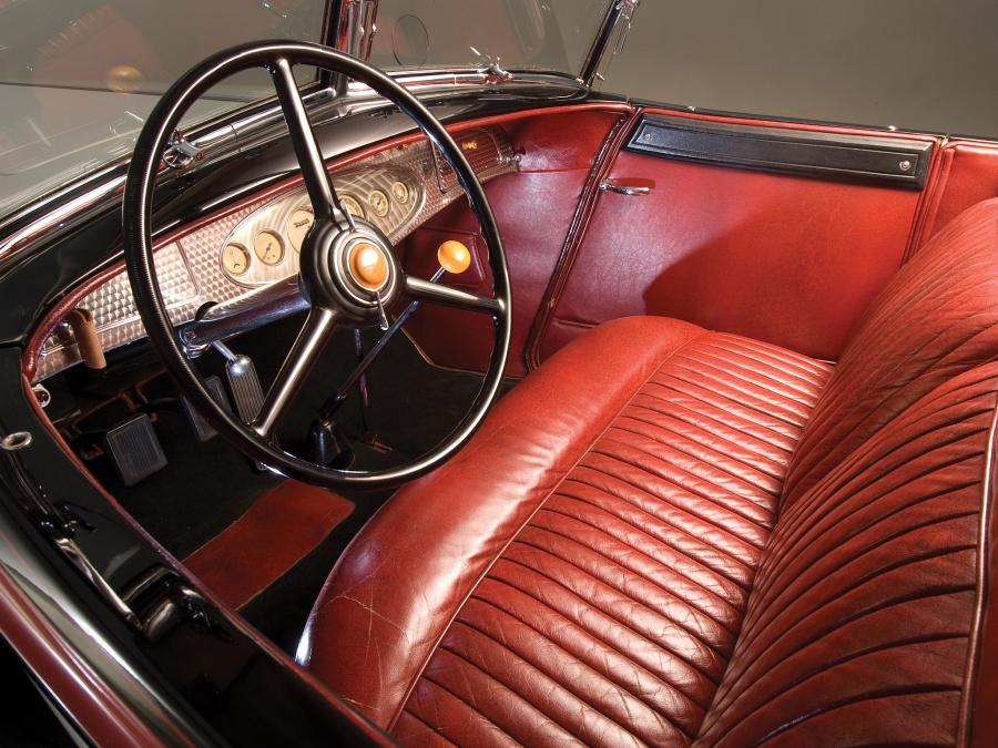  Chrysler Custom Imperial Dual Cowl Phaeton by LeBaron 1933 года  (фото 11 из 30)